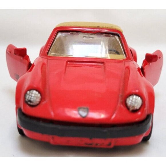 Maisto Porsche 911SC Red and Tan 1/36 Scale - READ - Picture 7 of 9